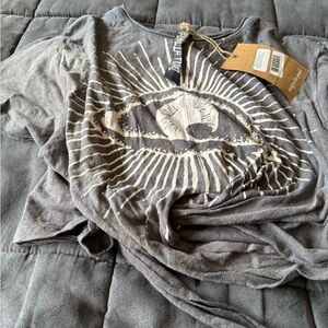 Magnolia Pearl Gray Graphic Eye T-Shirt